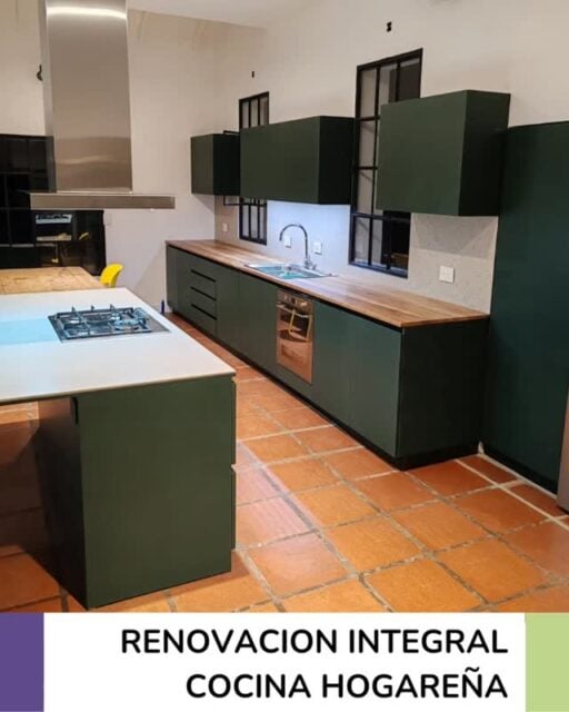Renovación integral de cocina. 
Ampliación y adaptación del espacio, apertura de ventanas, herrería nueva.
Mobiliario completo premium con detalles especiales y terminación laca semi mate