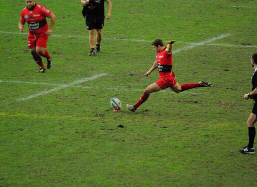 Top14. Toulon cartonne, La Rochelle bat le Racing, Toulouse sombre