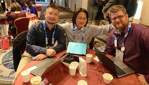 打ち合わせ：Frank Wang（CentralNic）、Volker Greimann（Key-Systems）