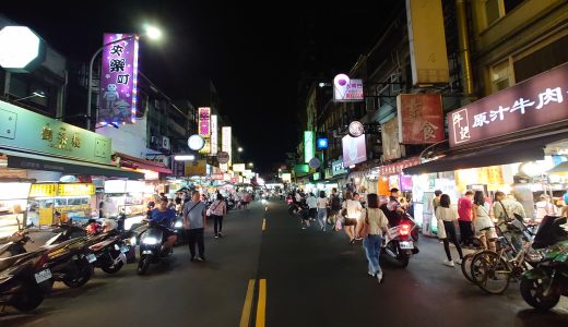 台湾台北の石牌の夜市