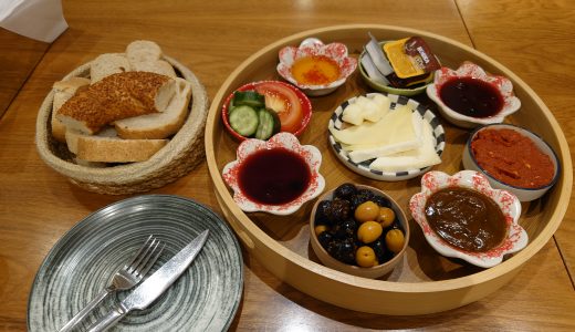 トルコ式朝食「Juno Hotel Taksim」