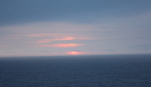 さんふらわあさっぽろに乗船から見た朝日、日の出