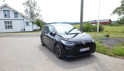 EVのレンタカーを借りる「VWのID.3」