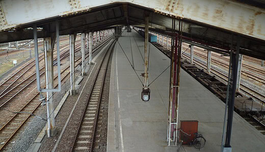 東海道貨物線の横浜羽沢駅、羽沢IC（第三京浜）