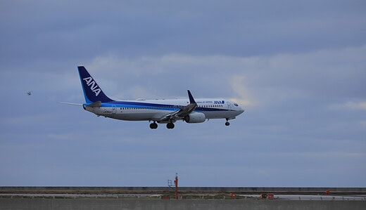 瀬長島から、那覇空港の飛行機を撮影（EOS 5D MarkIVバージョン）