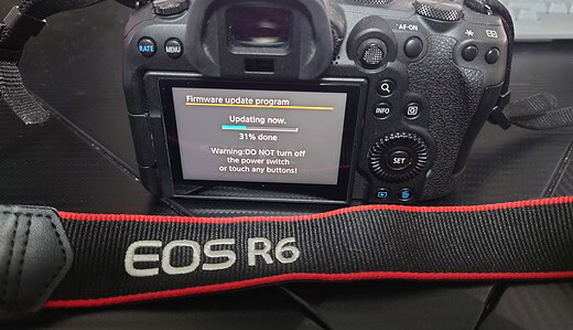 Canon EOS R6ファームウェアアップデートする