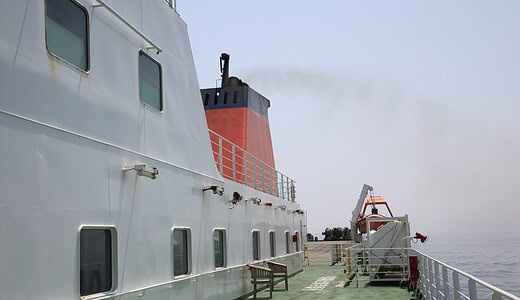 さんふらわあしれとこ、苫小牧に到着、ビジネスホテルはちのへ