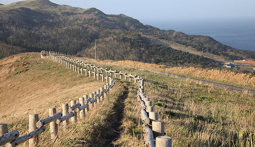 稚内・礼文島へ──大沼・メグマ沼・澄海岬・スコトン岬・北のカナリアパーク・桃岩・地蔵岩・猫岩・民宿やざわ（2015年5月5日）