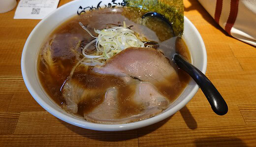 らーめん味楽本店（日本一行きにくいラーメン屋）栄浜灯台、利尻空港、富士野園地、姫沼