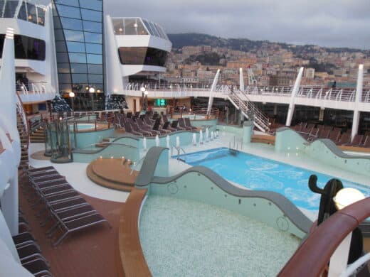 Poollandschaft der MSC Preziosa - da will ich auch mal mitfahren...