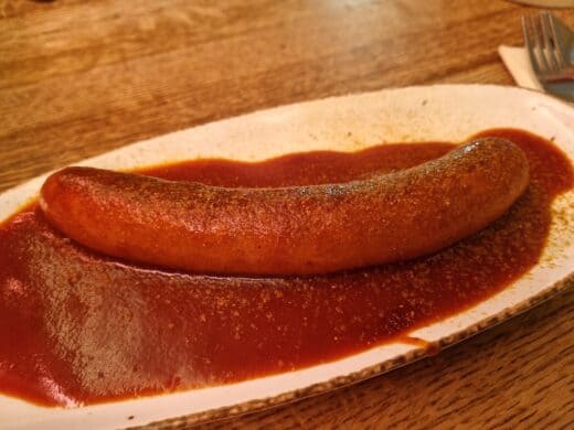 Currywurst im Tobis