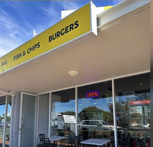 Surfcoast Fish N Grill — fish and chip shop in Alexandra Headland, Queensland