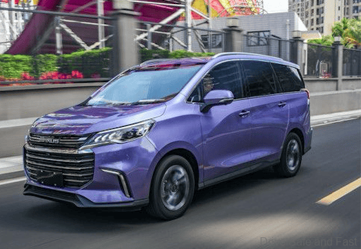 Maxus G50 MPV_highay drive