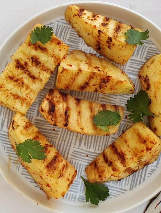 spicy rubbed grilled pinapple.