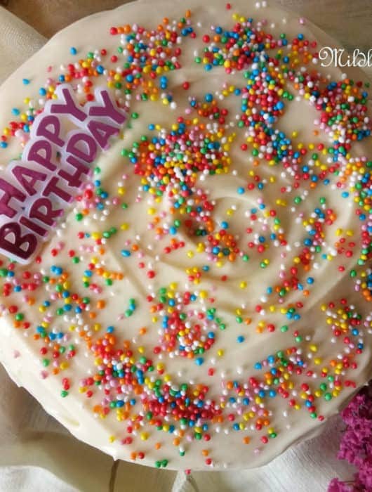 funfetti cake - bakery style