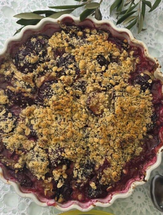 Sugar plum crumble
