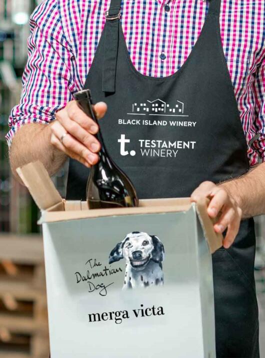 Odlična prilika - sami odaberite vina koja vam se sviđaju i napravite svoj karton vina uz uštedu i besplatnu dostavu - ostaviti ćete kontakt podatke kod narudžbe