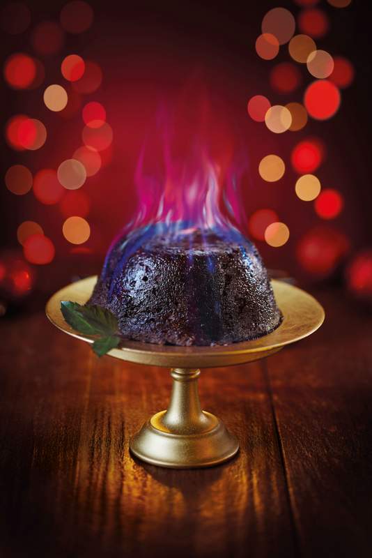 Christmas Lunch with Supermarket Christmas Food and Drink 23 Aldi - Specially Selected Exquisite Vintage Pudding
