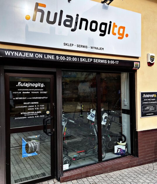 Montaż GPS w serwisie hulajnóg elektrycznych