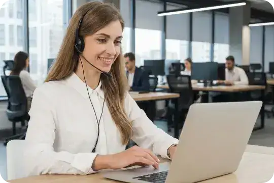 Notta AI interfață transcriere audio în timp real și generare rezumate automate pentru copywriteri profesioniști