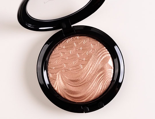 MAC Superb Skin Finish