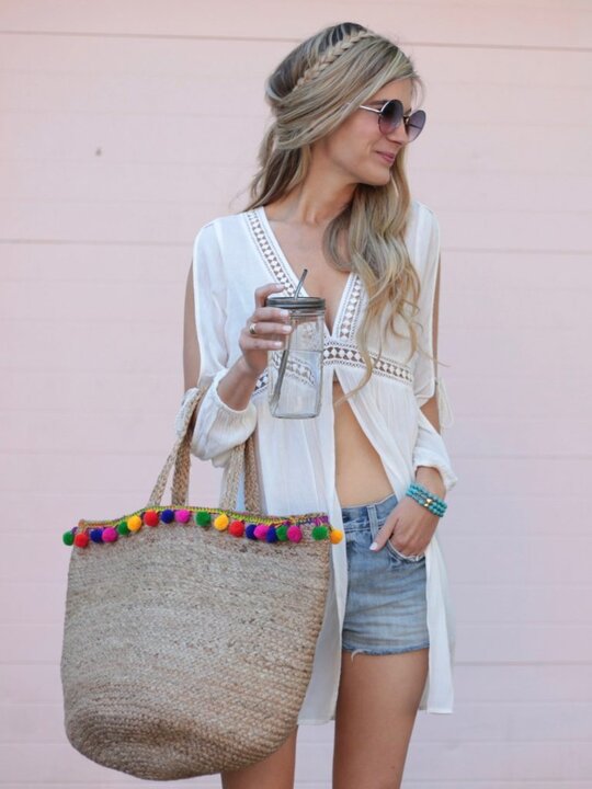 Connecticut life and style blogger, Pinteresting Plans shares a quick and easy braided headband tutorial that uses a faux hair headband for a boho chic look