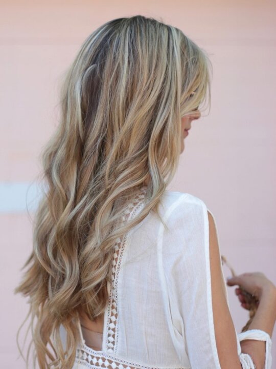 Connecticut life and style blogger, Pinteresting Plans shares a quick and easy braided headband tutorial that uses a faux hair headband for a boho chic look