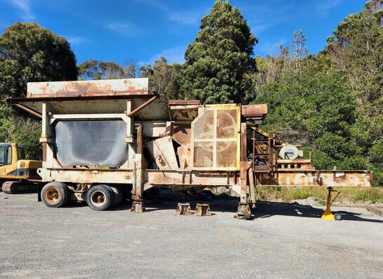 JAW CRUSHER - Telsmith Portable 30” x 42” Primary Jaw Crushing Plant - Image 4