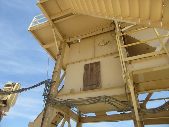 VIBRATING SCREEN SUPPORT STRUCTURE - Heavy Duty Incline Vibrating Screen Structure - Image 8