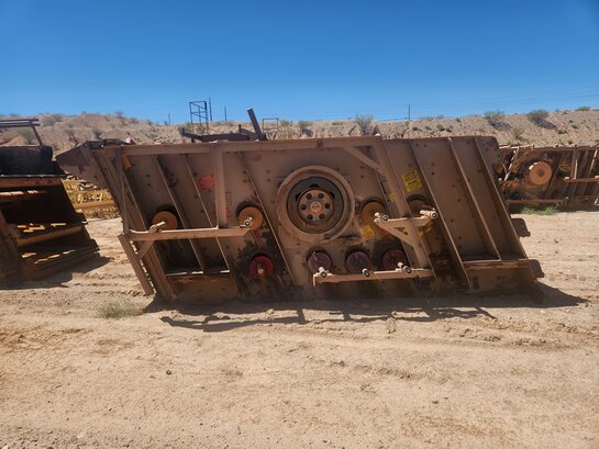 DEISTER Vibrating Wash Screens - (3)-Three Deister 6’ wide x 16’ long three deck incline vibrating “Wash Screens” - Image 5