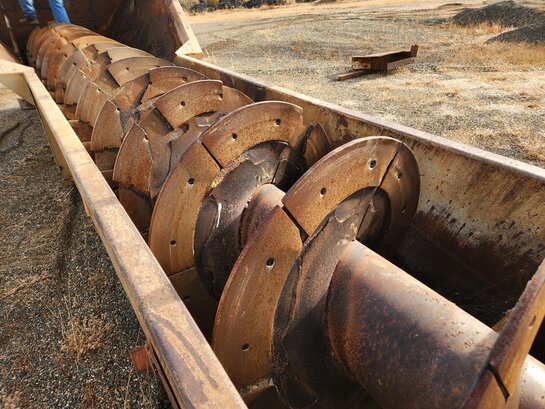 Sand Screw Washer - Kolberg-Portec 44” diameter x 32’ long Single Spiral Sand Screw - 175 tph - Image 9