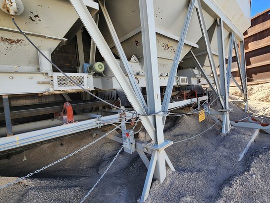 BLENDING HOPPERS - ACTECH Three Bin Cold Feed Hoppers & Material Blending Plant, - Image 4