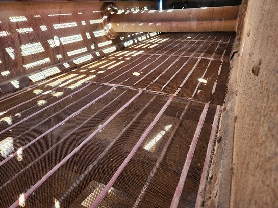 VIBRATING SCREEN - Pioneer 6’ wide x 16’ long, three deck Incline Vibrating Screen - Image 6