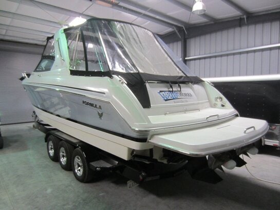 Formula SS 330 Pleasure Cruiser Boat with Tow Vehicle & Trailer Package - Image 5