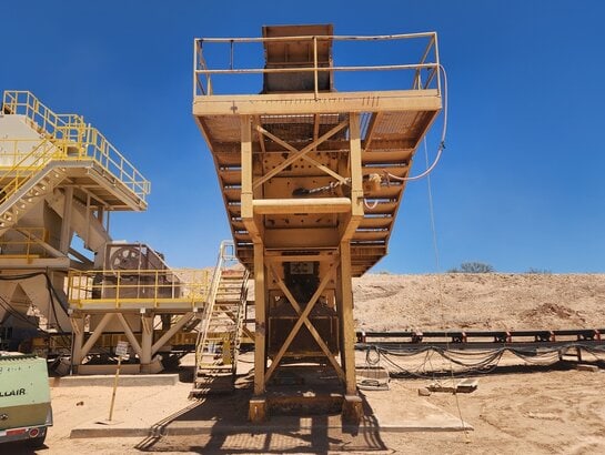 CRUSHER STRUCTURE with XHD ALLIS 4’ wide x 12’ long 2 deck Vibrating Scalping Screen - Image 4