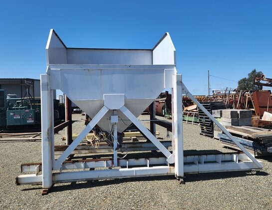 Hopper 8’ x 8’ 10” x 8’ tall, with new 36” x 12” clam gate discharge,
