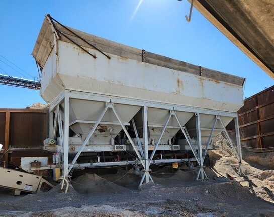 BLENDING HOPPERS - ACTECH Three Bin Cold Feed Hoppers & Material Blending Plant, - Image 2