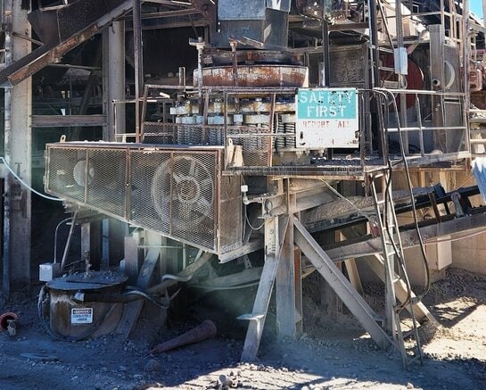 SYMONS 4¼’ Short Head Cone Crusher with Structure
