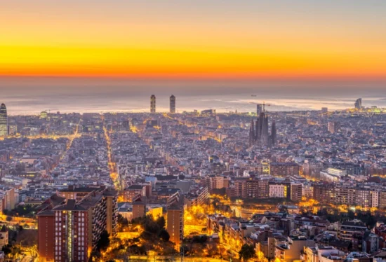 Image de la vue de varcelone au couché de soleil