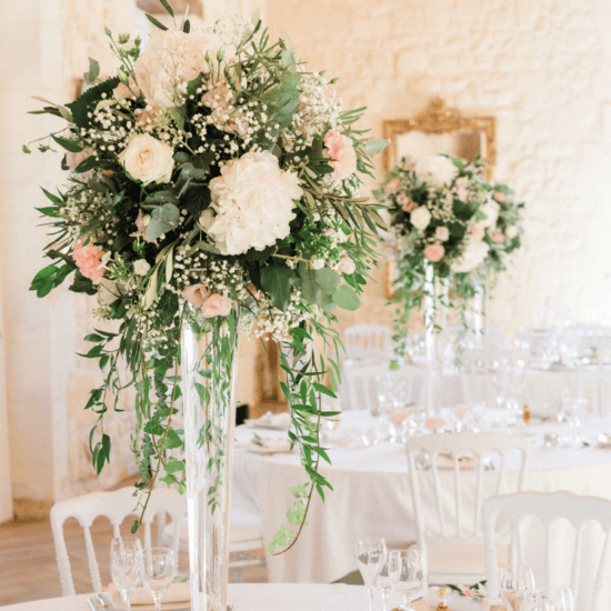 Centre-de-table-de%CC%81coration-table-mariage-fleurs-bordeaux-lpfloraldesigner-550x550.png