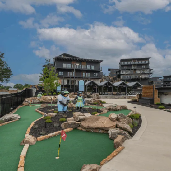 Put put golf in Smoky Mountain Cabin Rentals
