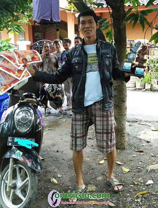 Om Ricky