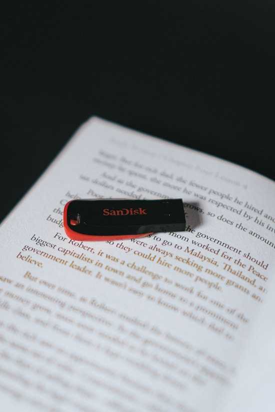 Creating-a-Bootable-USB-Flash-Drive-or-CDDVD
