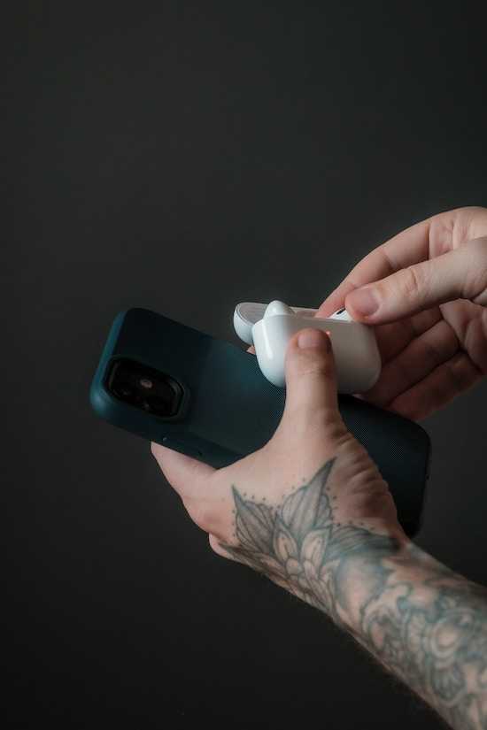 Inspect-Your-AirPods-Battery