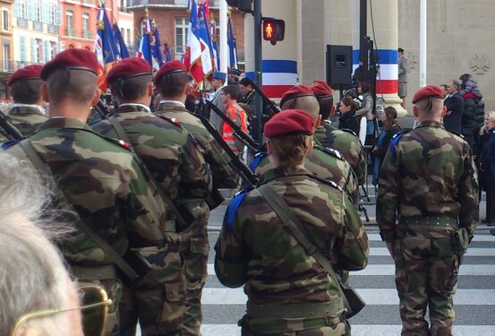 Défense : les régiments de Tarbes maintenus