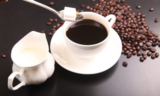 café con azúcar