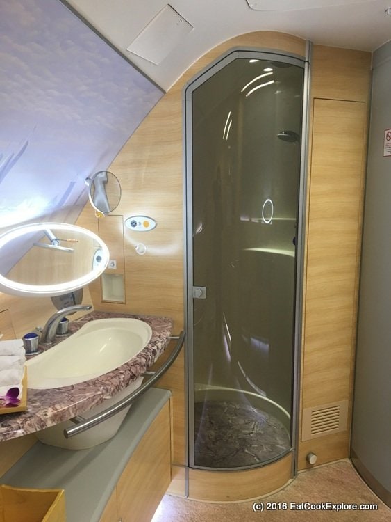 Travelling Business Class on Emirates A380 London to Dubai 7 Emirates First Class Shower Spa
