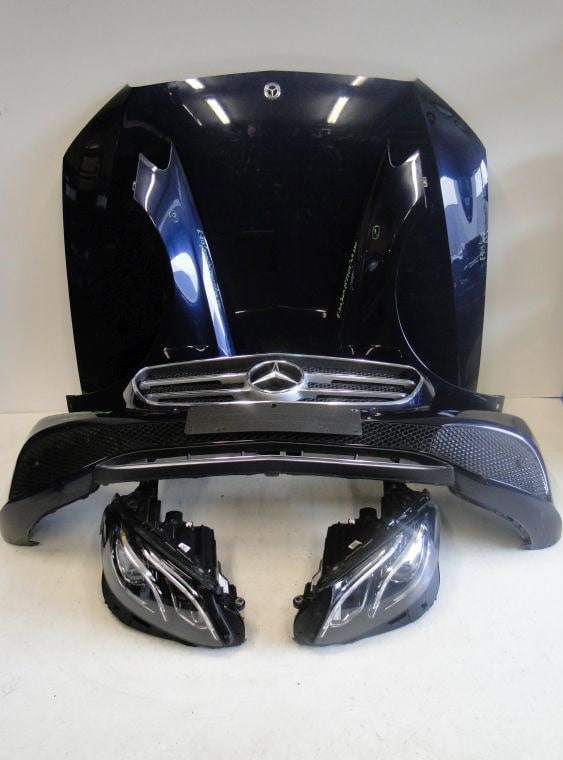 MERCEDES E KLASA W213 AVANTGARDE ZDERZAK PRZEDNI KOLOR 890