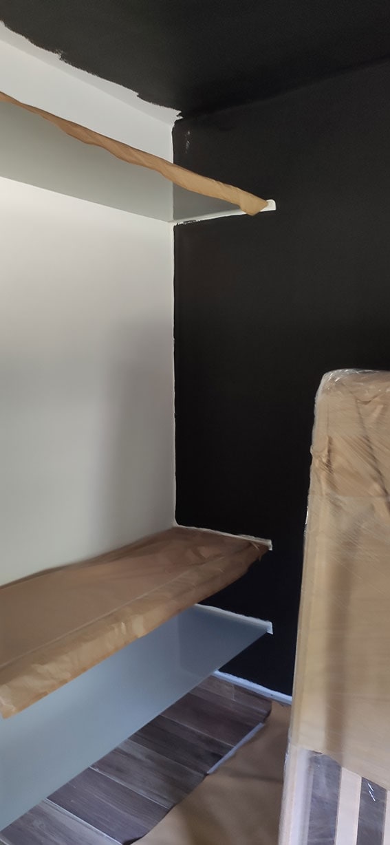 Aplicació de pintura apantallant i acabat amb pintura de silicat, Ecomatèries