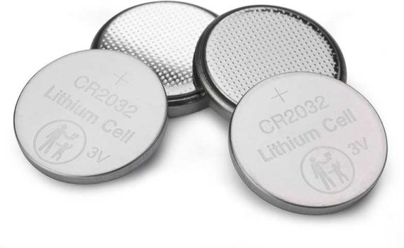 CR2032 это литий-ионная батарейка в форме таблетки.